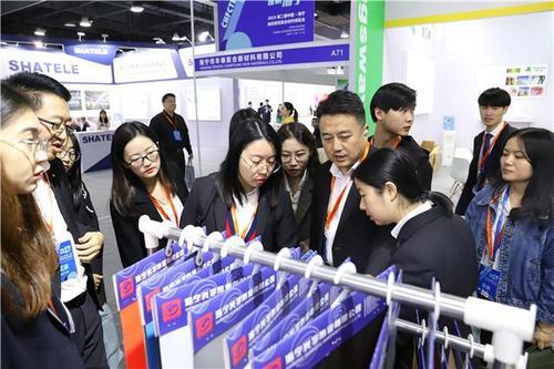 两年一届的中国·海宁纺织柔性复合材料博览会是由中国产业用纺织品